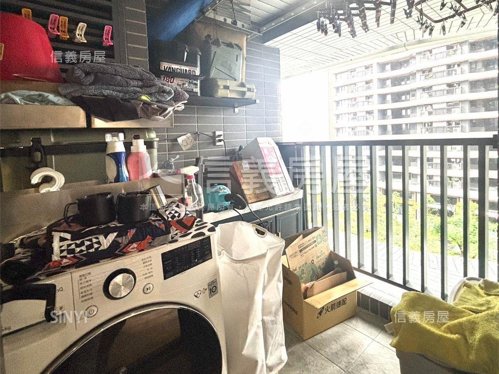 精緻裝潢柏克萊公園房屋室內格局與周邊環境