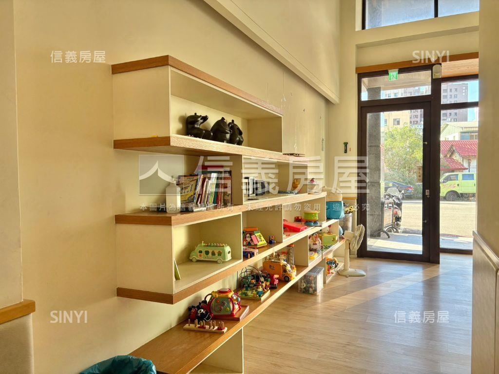 南屯首購邊間兩房平車房屋室內格局與周邊環境