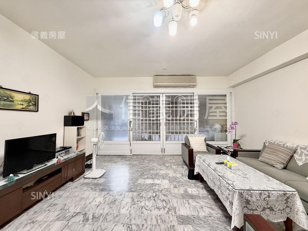 亞灣稀有屋況佳一樓寓邸房屋室內格局與周邊環境