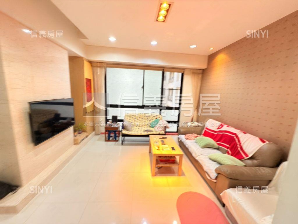 稀有‧喬立世紀觀三房平車房屋室內格局與周邊環境