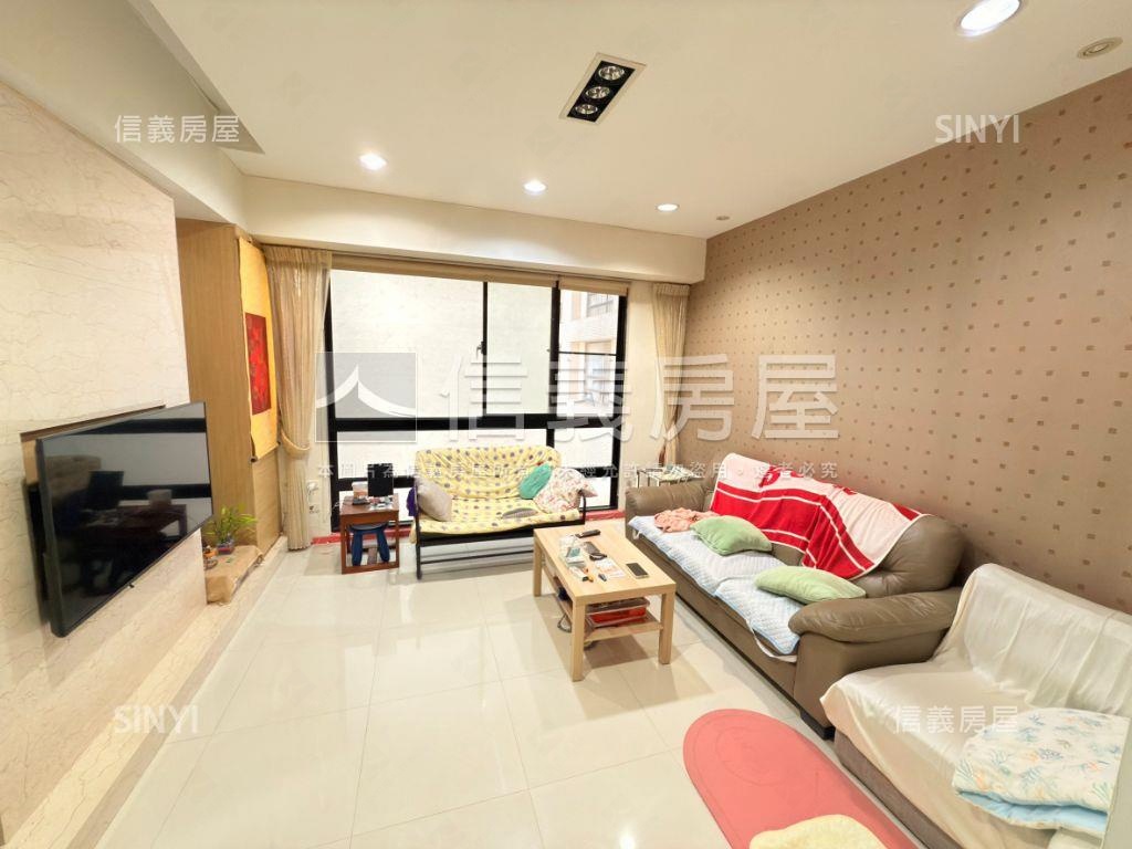 稀有‧喬立世紀觀三房平車房屋室內格局與周邊環境