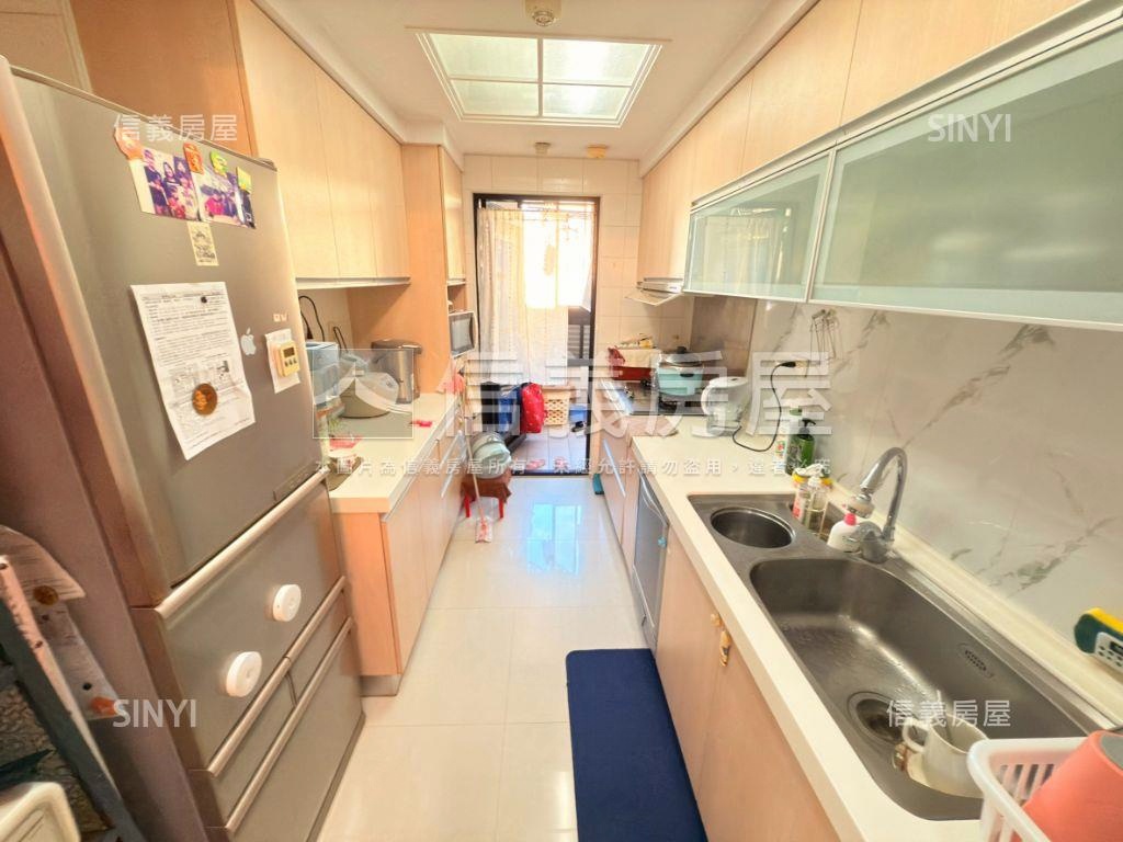 稀有‧喬立世紀觀三房平車房屋室內格局與周邊環境