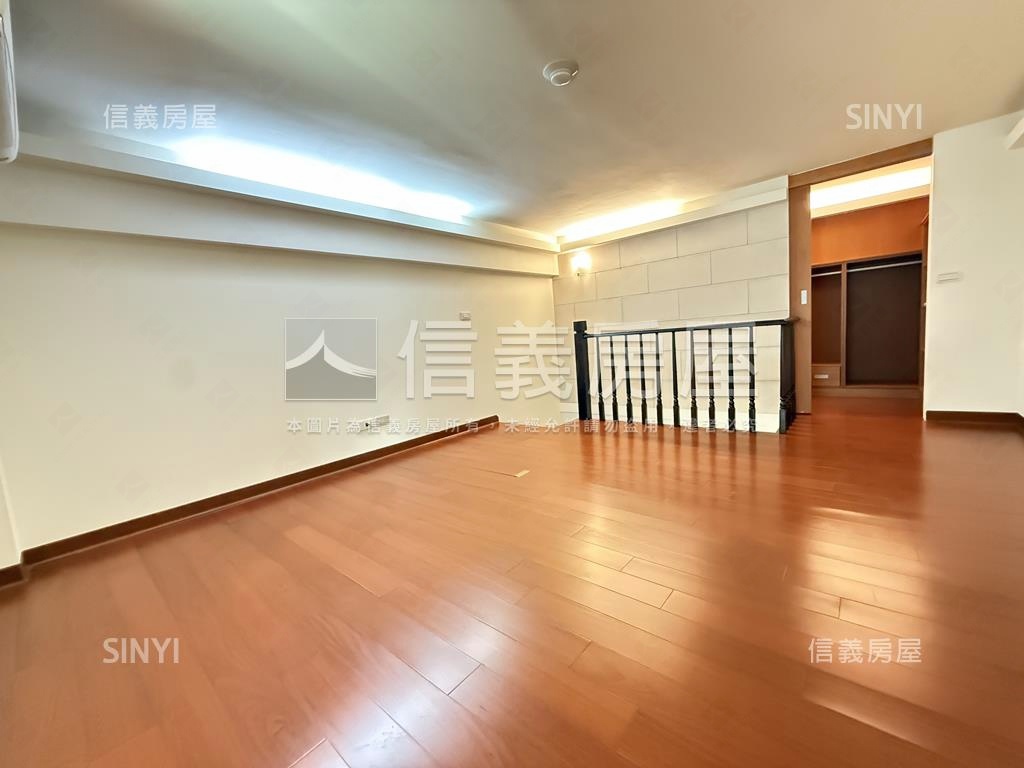 碧空如洗大窗美景ＥＡＴ房屋室內格局與周邊環境