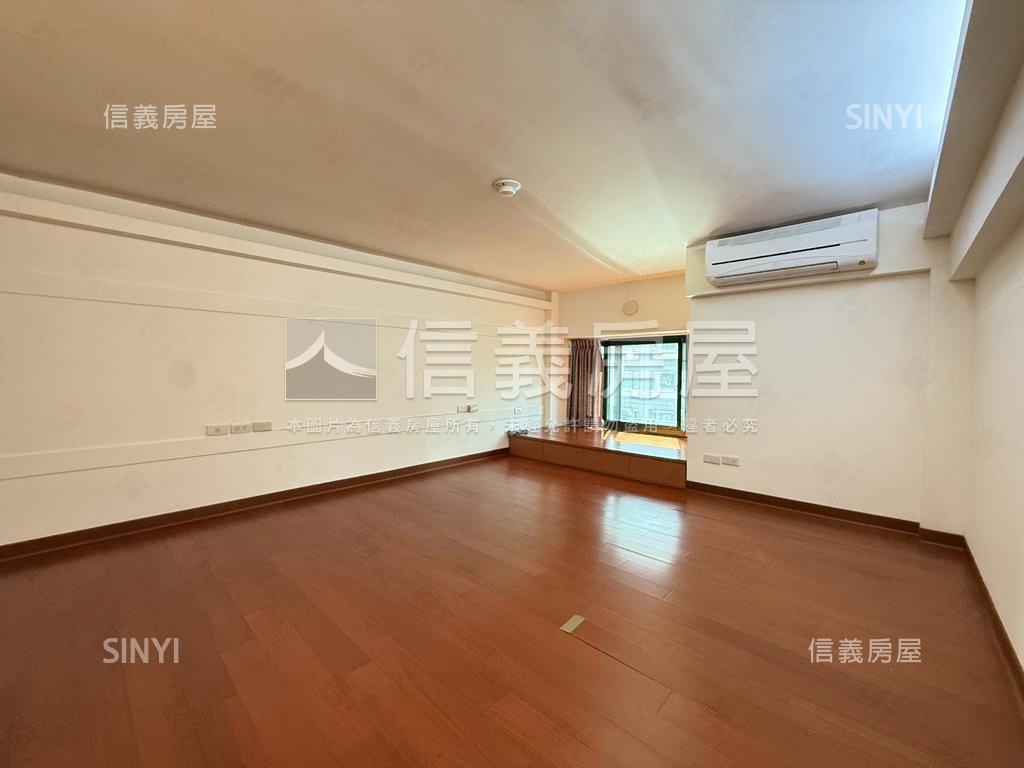 碧空如洗大窗美景ＥＡＴ房屋室內格局與周邊環境