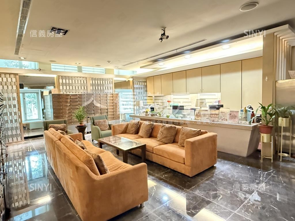 碧空如洗大窗美景ＥＡＴ房屋室內格局與周邊環境