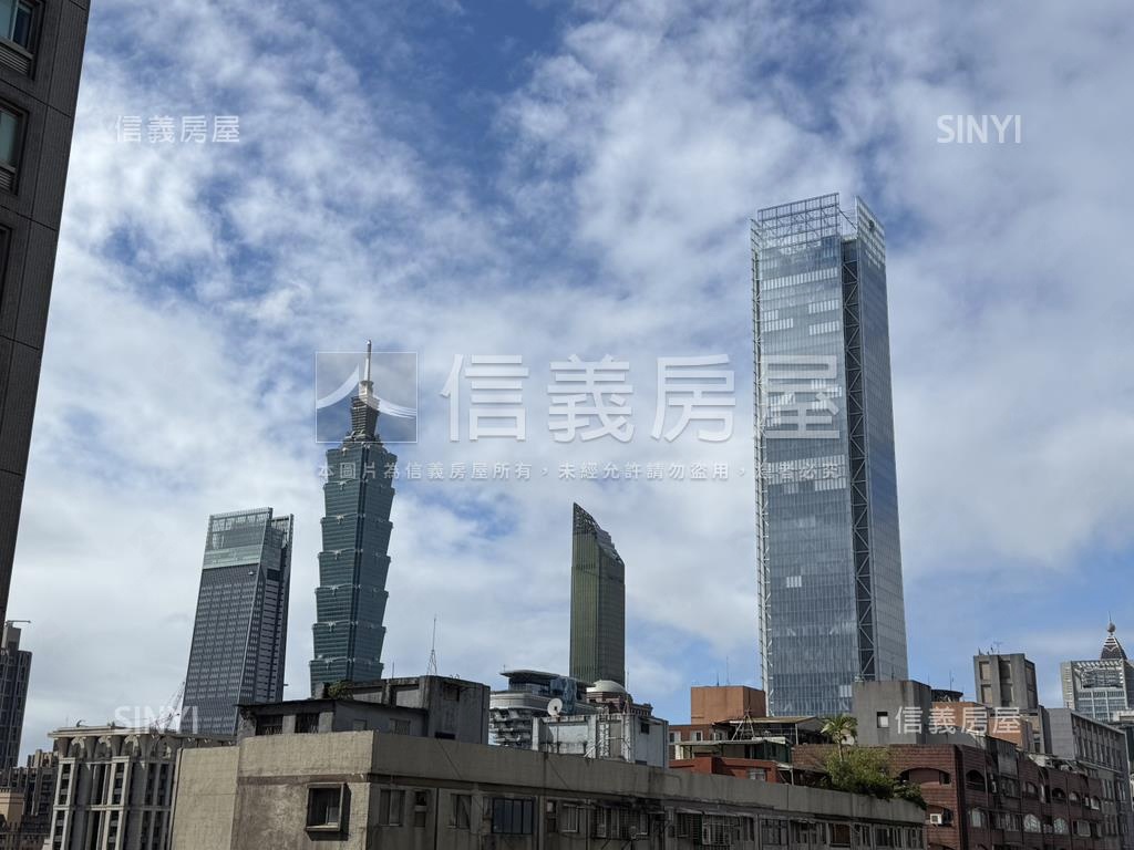 碧空如洗大窗美景ＥＡＴ房屋室內格局與周邊環境