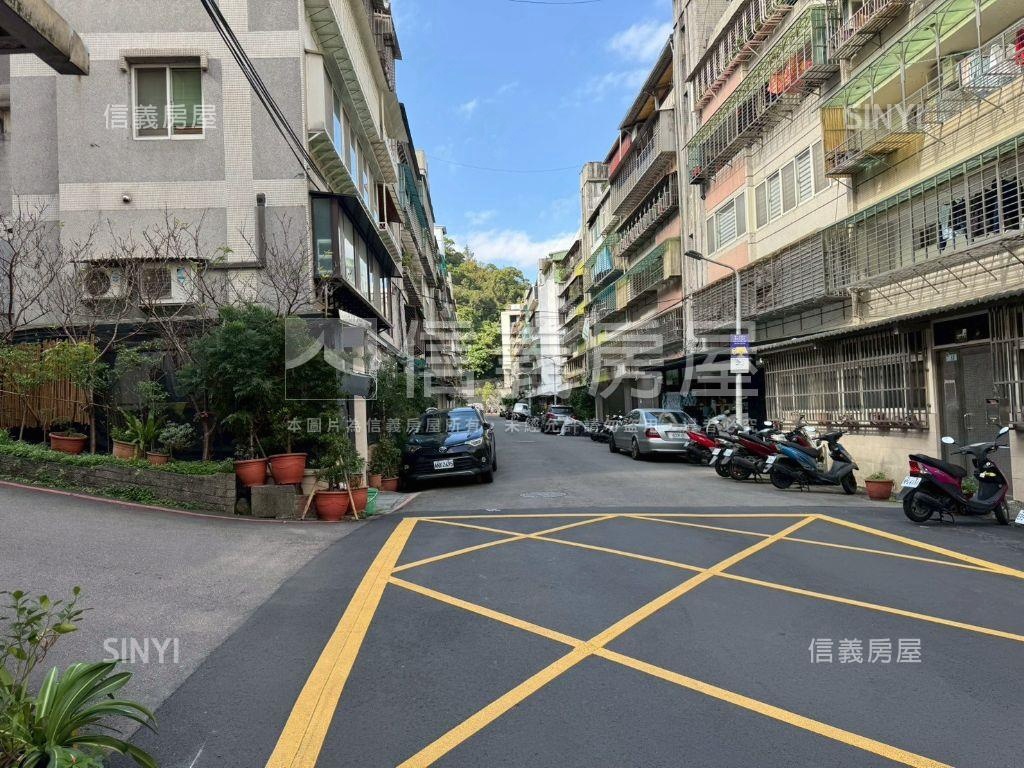 內湖捷運三房優質二樓美寓房屋室內格局與周邊環境