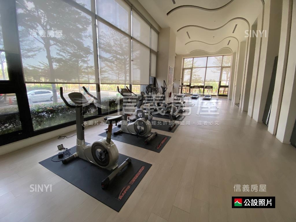 華鳳精裝四房平車房屋室內格局與周邊環境