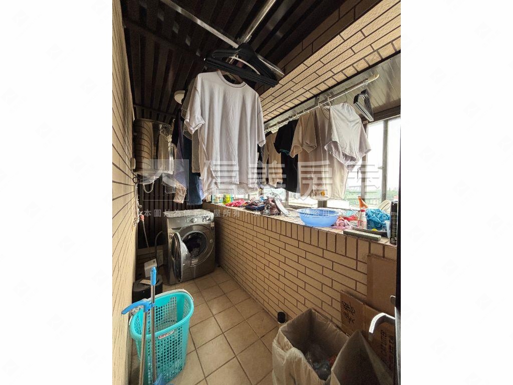 三元六喜樓中樓４房車位房屋室內格局與周邊環境