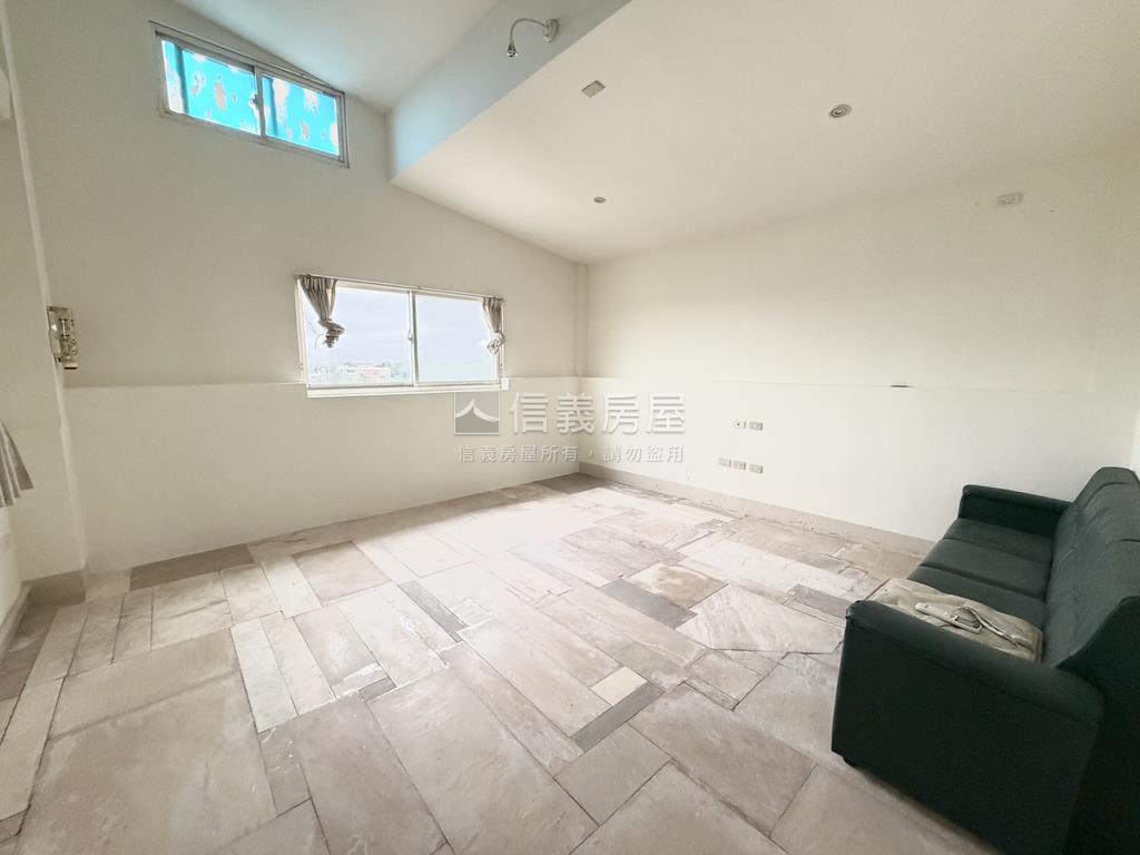 土地約６０５坪的合法農舍房屋室內格局與周邊環境