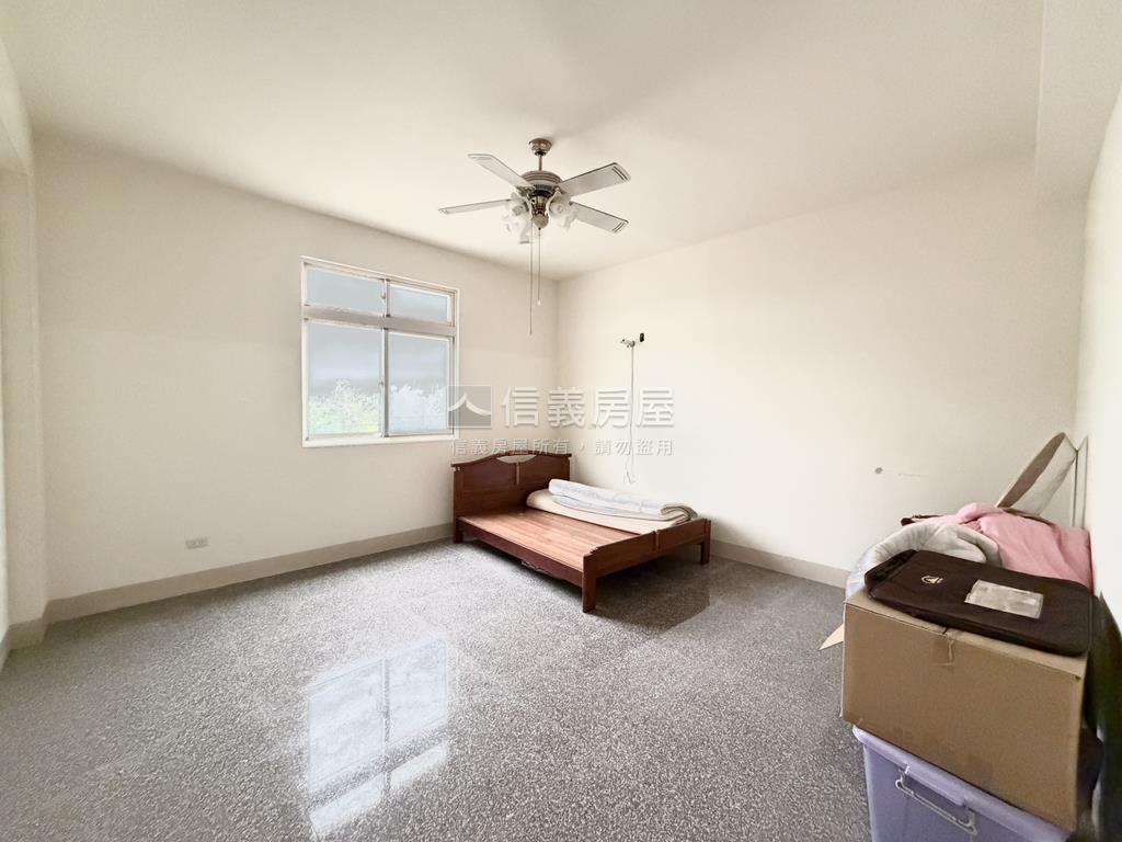 土地約６０５坪的合法農舍房屋室內格局與周邊環境