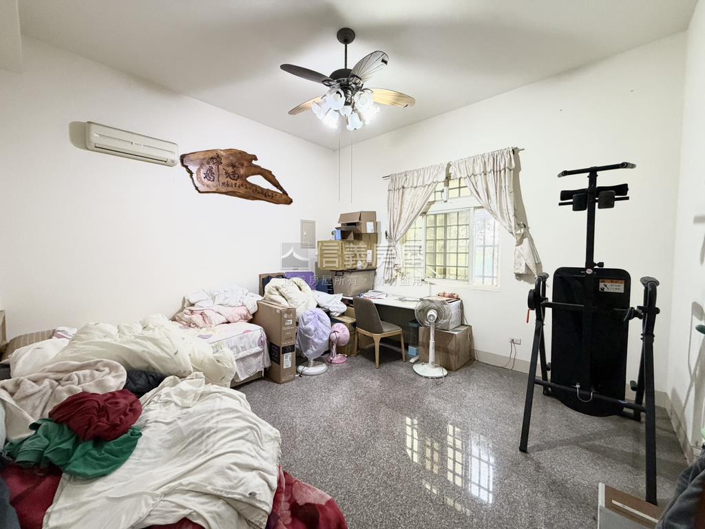 土地約６０５坪的合法農舍房屋室內格局與周邊環境