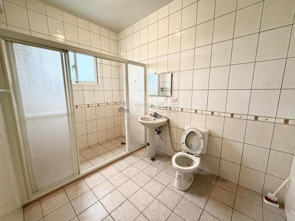 土地約６０５坪的合法農舍房屋室內格局與周邊環境