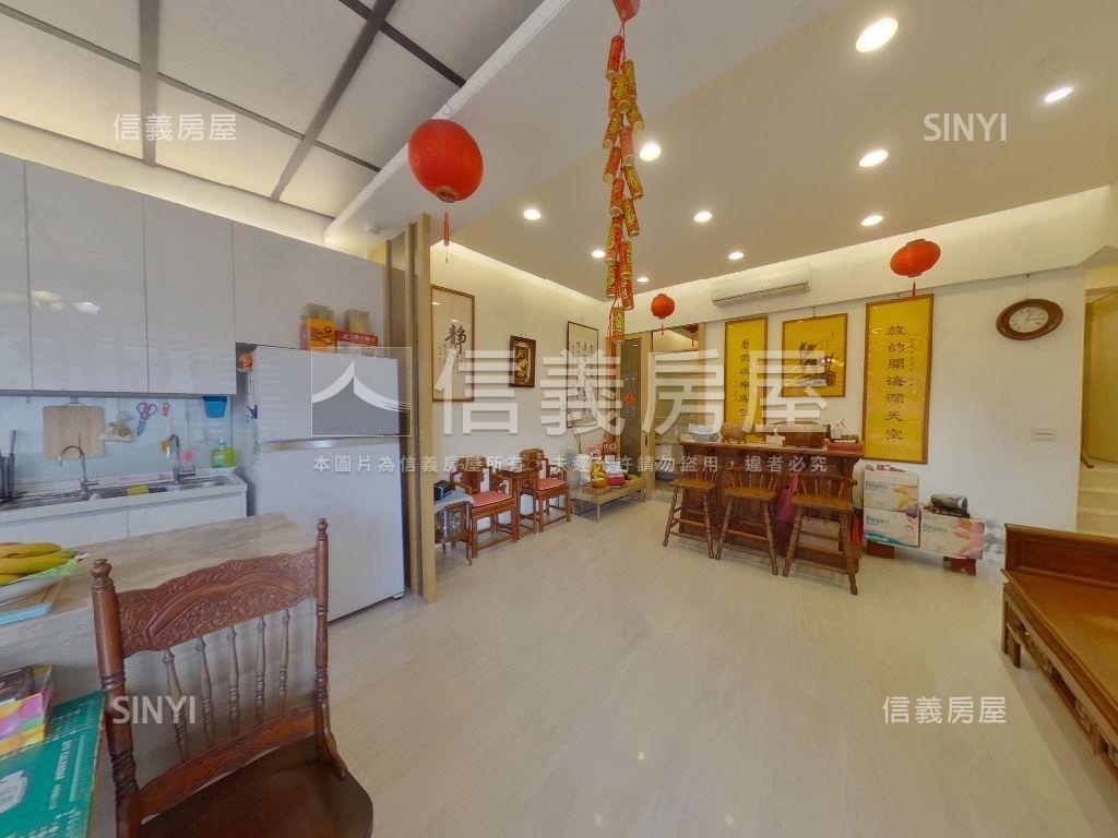 小城邊間裝潢唯美豪邸房屋室內格局與周邊環境