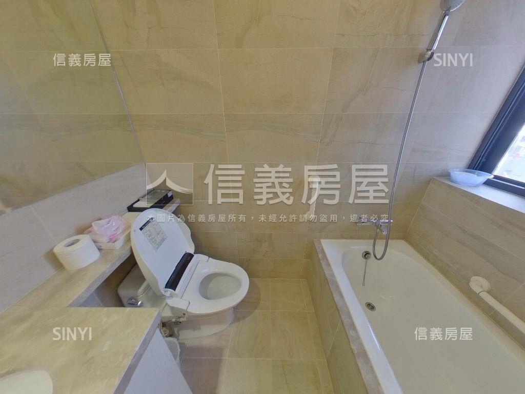 小城邊間裝潢唯美豪邸房屋室內格局與周邊環境