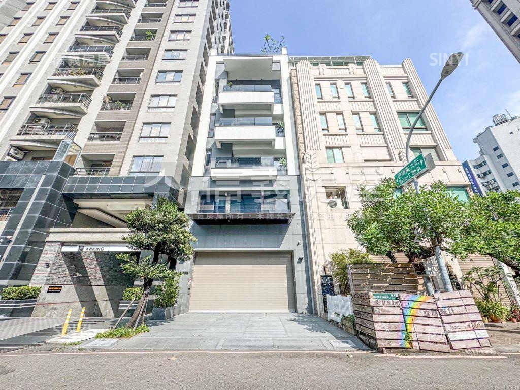 美術館總裁奢豪四車墅房屋室內格局與周邊環境