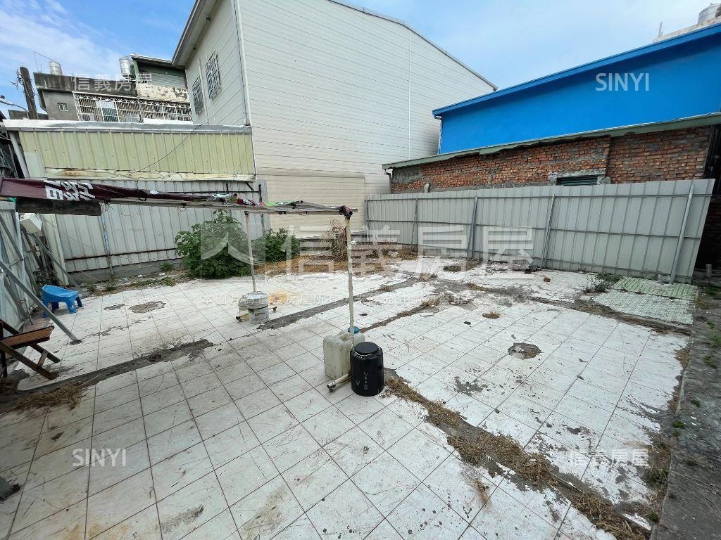 前鎮拼圖土地房屋室內格局與周邊環境