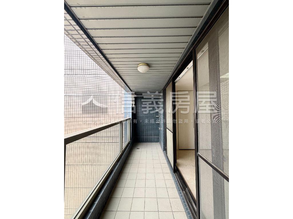 百達馥麗次頂樓尊榮視野戶房屋室內格局與周邊環境