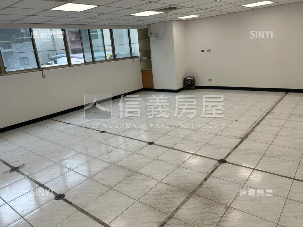 南京復興捷運住辦附車位房屋室內格局與周邊環境