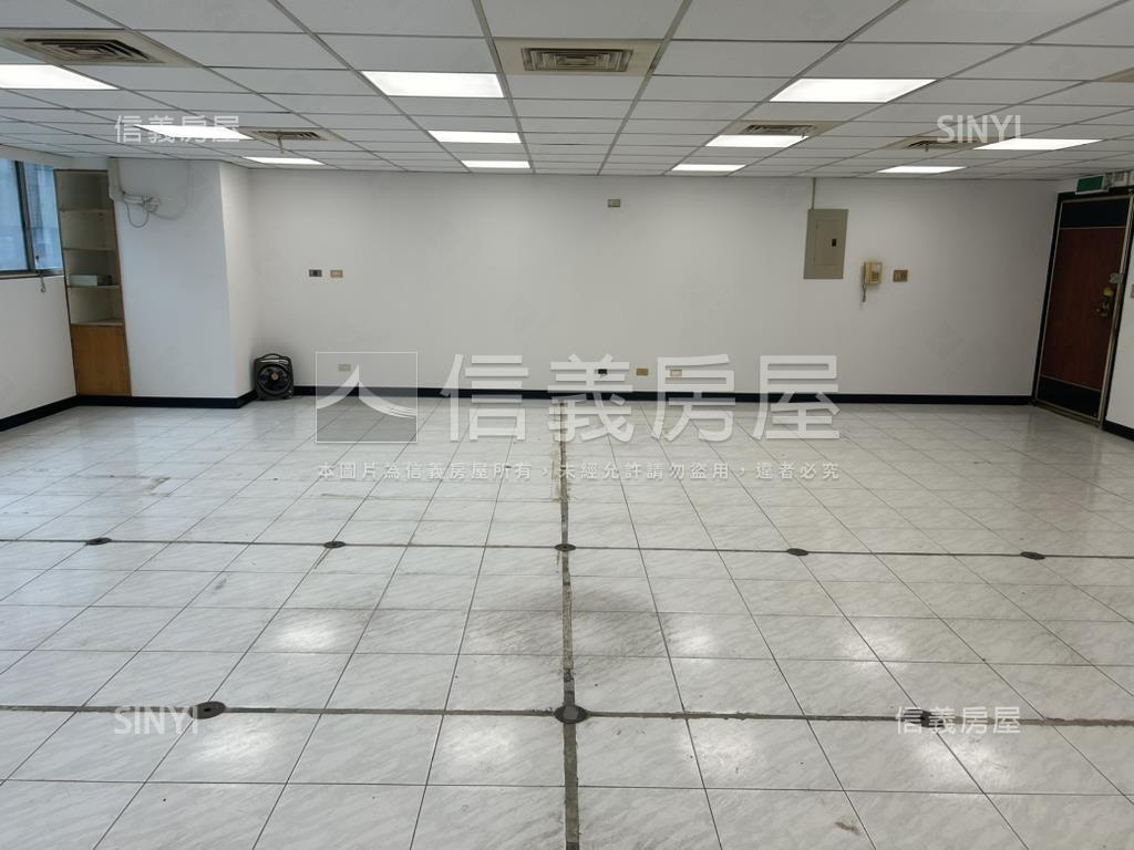 南京復興捷運住辦附車位房屋室內格局與周邊環境