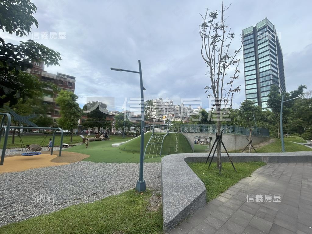 南京復興捷運住辦附車位房屋室內格局與周邊環境