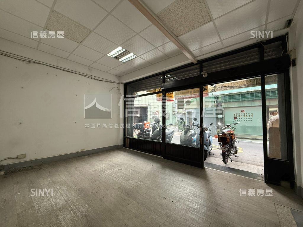 南西圓環商三大面寬店面房屋室內格局與周邊環境