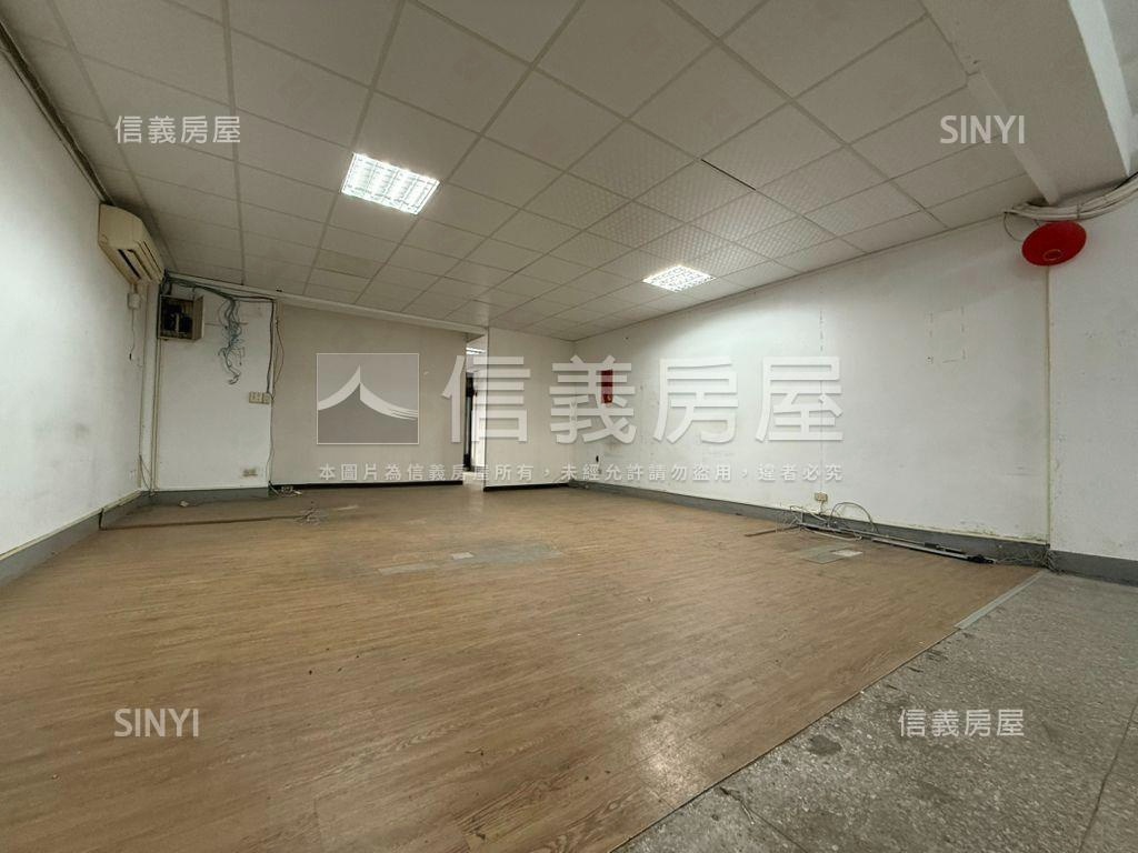 南西圓環商三大面寬店面房屋室內格局與周邊環境