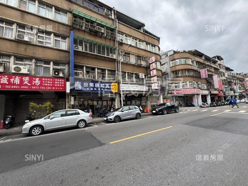 明德捷運面寬店面珠寶盒房屋室內格局與周邊環境