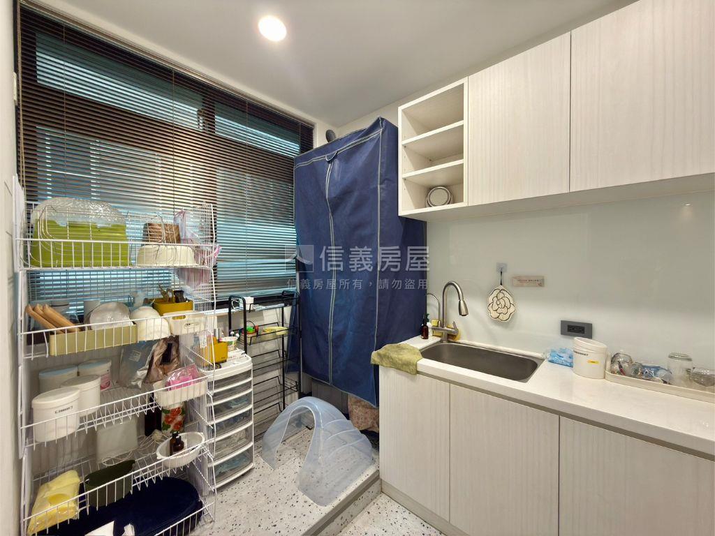 高鐵區興隆路黃金店面房屋室內格局與周邊環境
