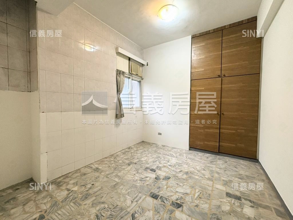 捷運昆陽邊間美寓房屋室內格局與周邊環境