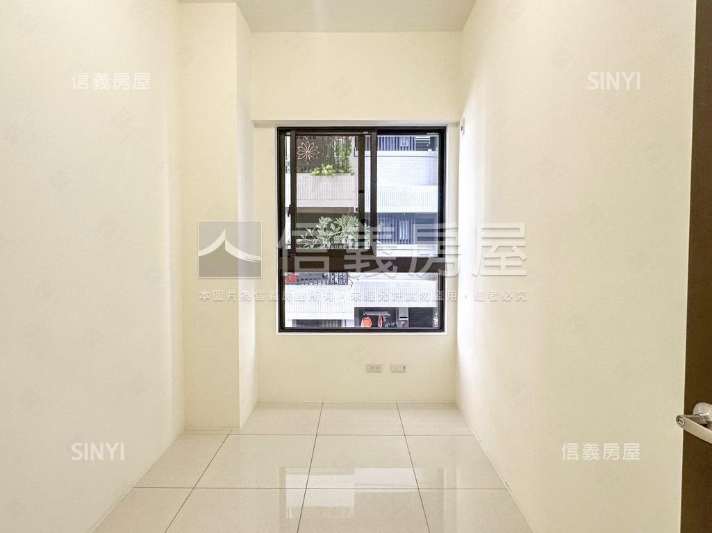 未居住過捷運旁三房平車房屋室內格局與周邊環境