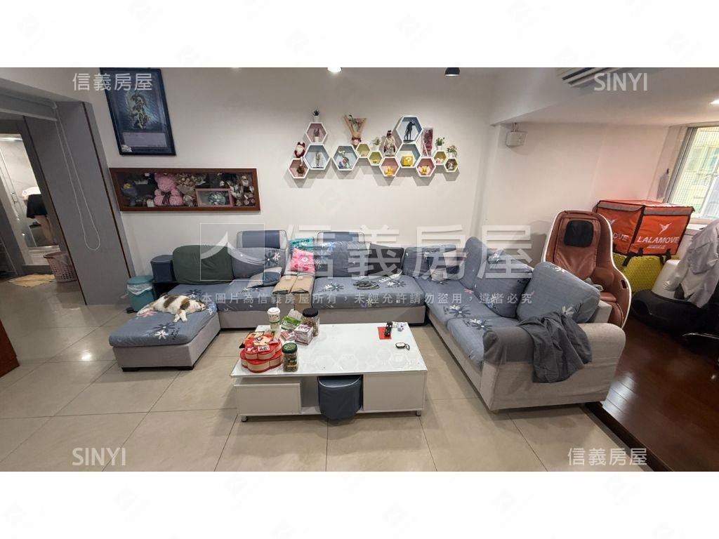 榮星花園低總裝潢美寓房屋室內格局與周邊環境