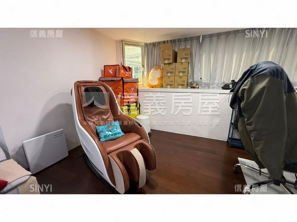 榮星花園低總裝潢美寓房屋室內格局與周邊環境