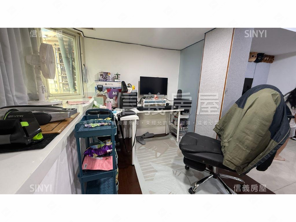 榮星花園低總裝潢美寓房屋室內格局與周邊環境