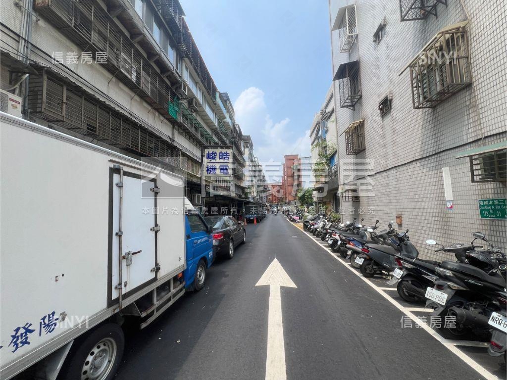 榮星花園低總裝潢美寓房屋室內格局與周邊環境