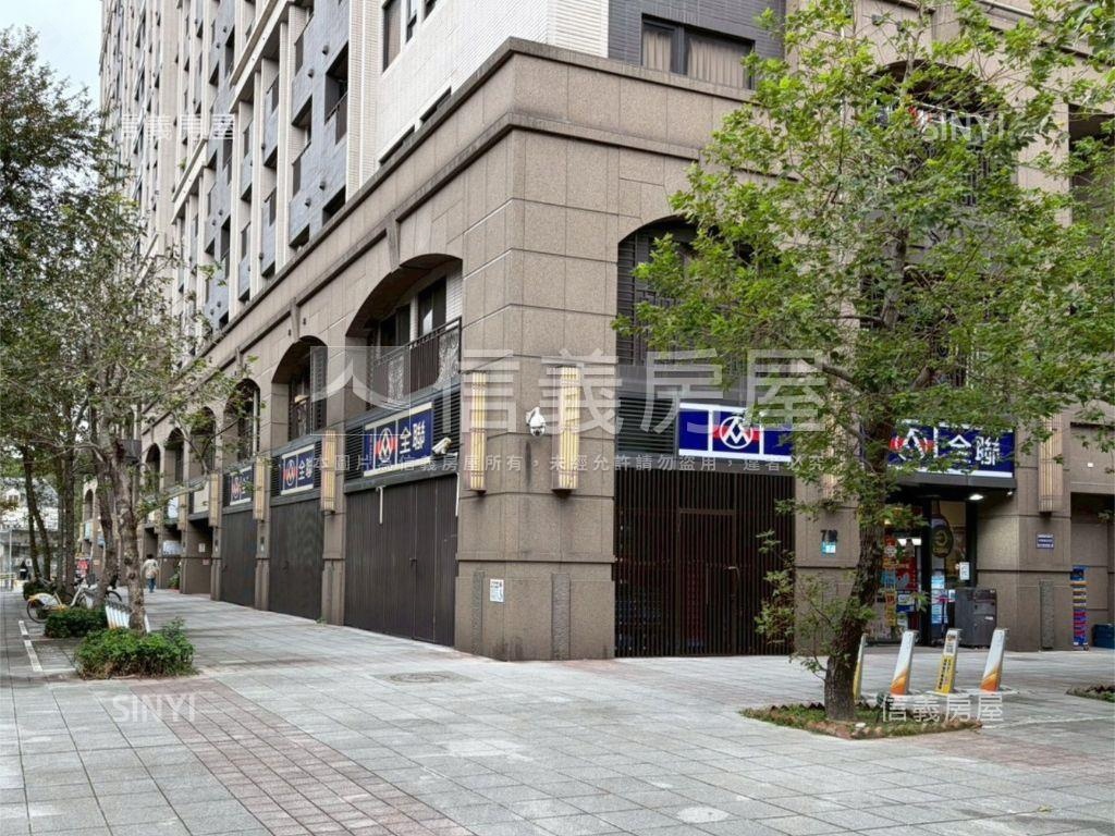 雙捷運公園採光美套房房屋室內格局與周邊環境