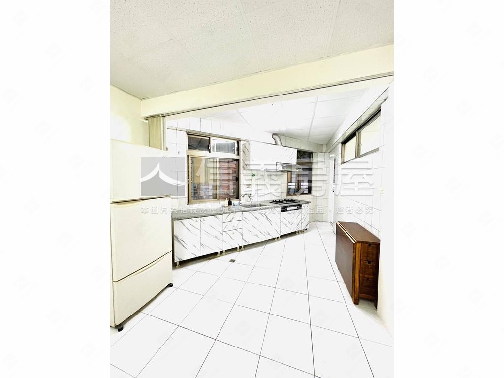 ⭐台科邊間明亮頂加房屋室內格局與周邊環境