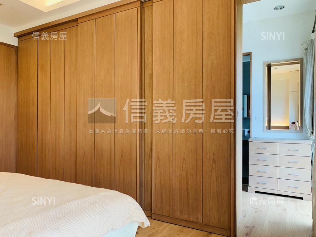 層峰帝標三房平車房屋室內格局與周邊環境