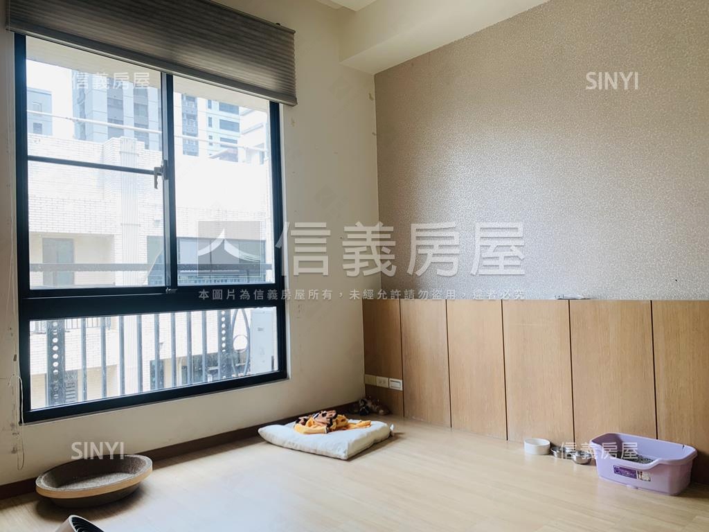 層峰帝標三房平車房屋室內格局與周邊環境