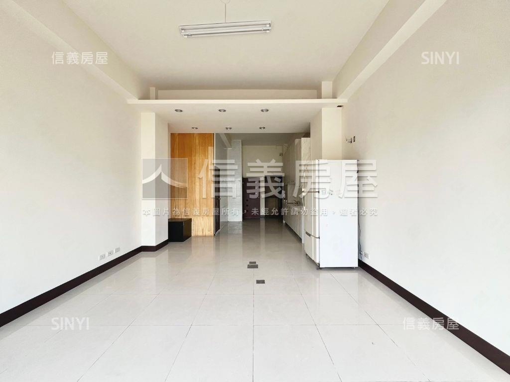 屋齡十年臨路透天店面房屋室內格局與周邊環境
