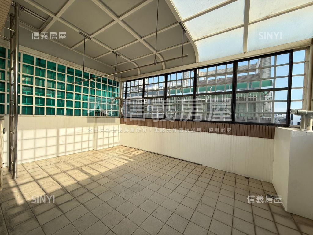 虎尾寮｜藏品邊間雙併車墅房屋室內格局與周邊環境