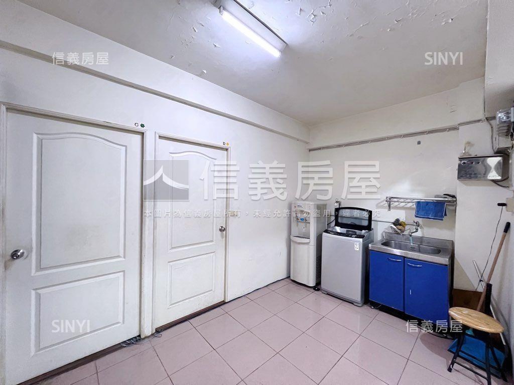 南屯收租置產美四房房屋室內格局與周邊環境