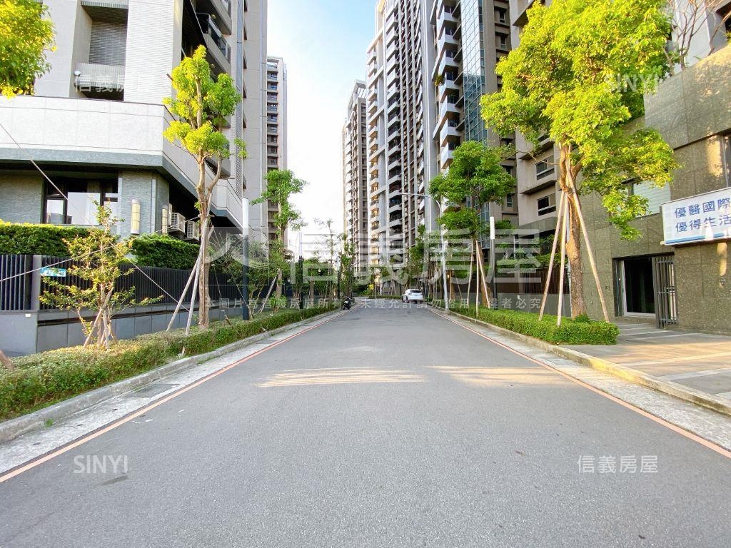 新天地平面車位出售房屋室內格局與周邊環境