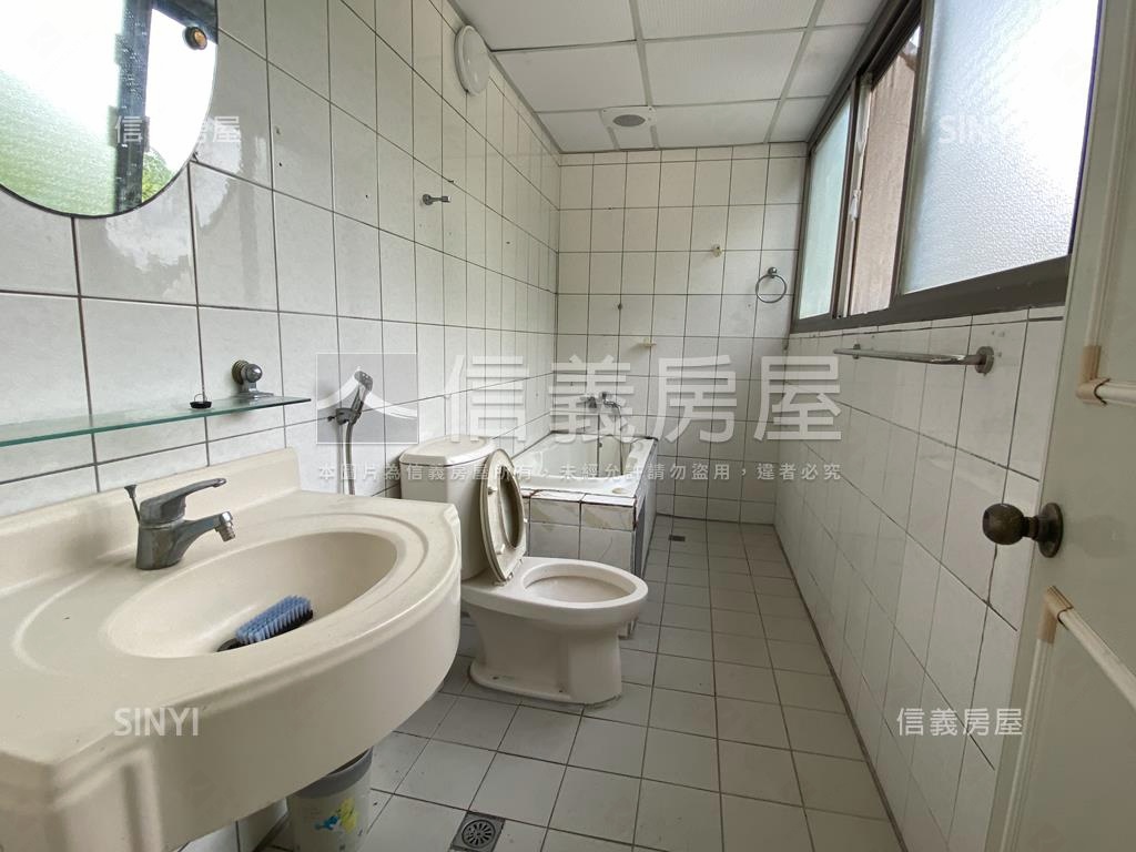 邊間戶～薇納市花園別墅房屋室內格局與周邊環境