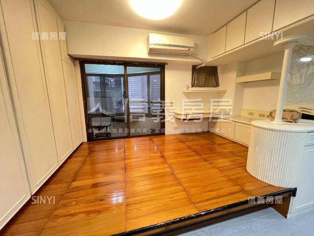 榮富萊登美套房房屋室內格局與周邊環境