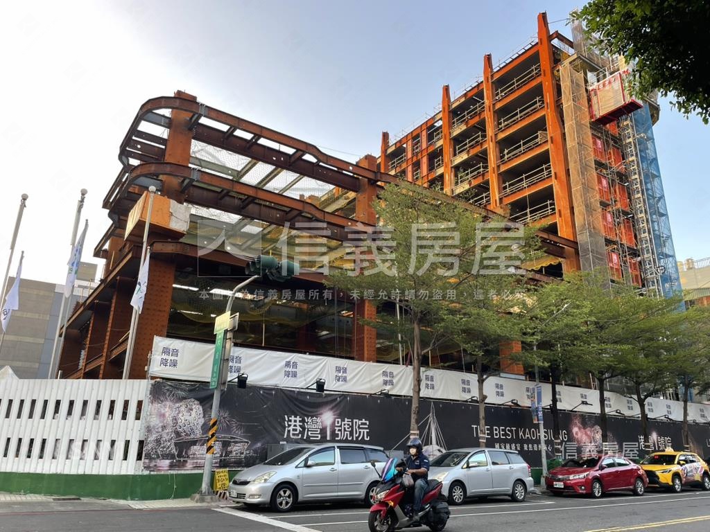 鹽埕｜港灣１號院面愛河戶房屋室內格局與周邊環境