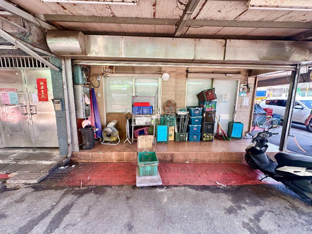 橫科市場黃金店面房屋室內格局與周邊環境