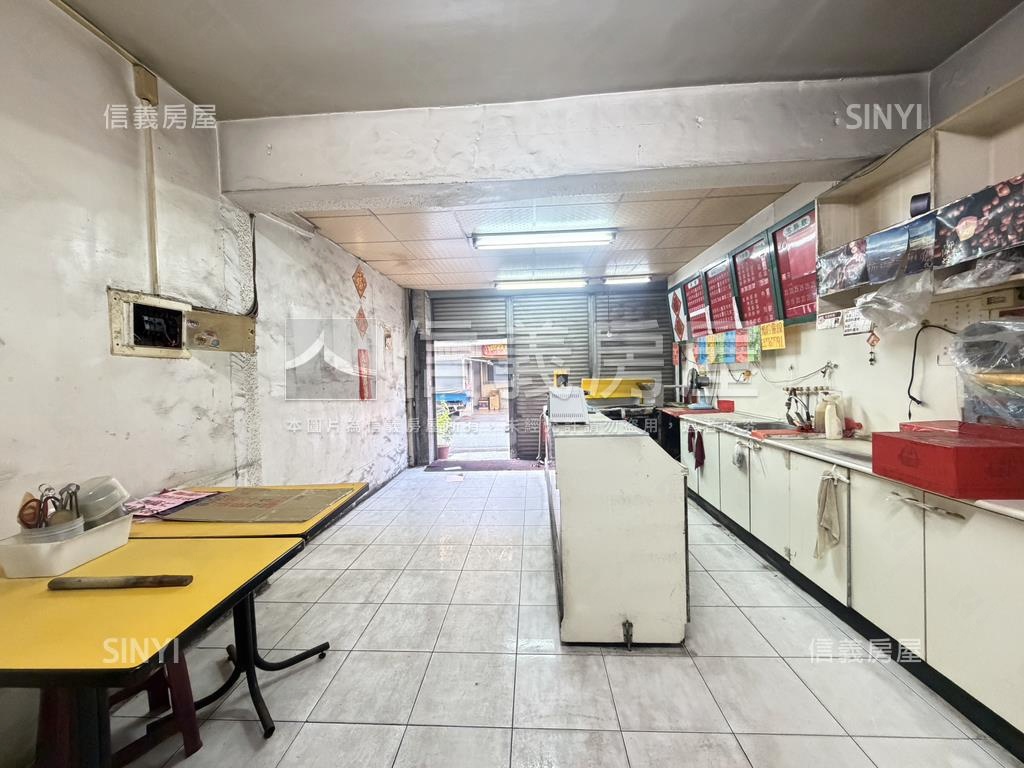 專◆大地坪邊間臨路透店房屋室內格局與周邊環境