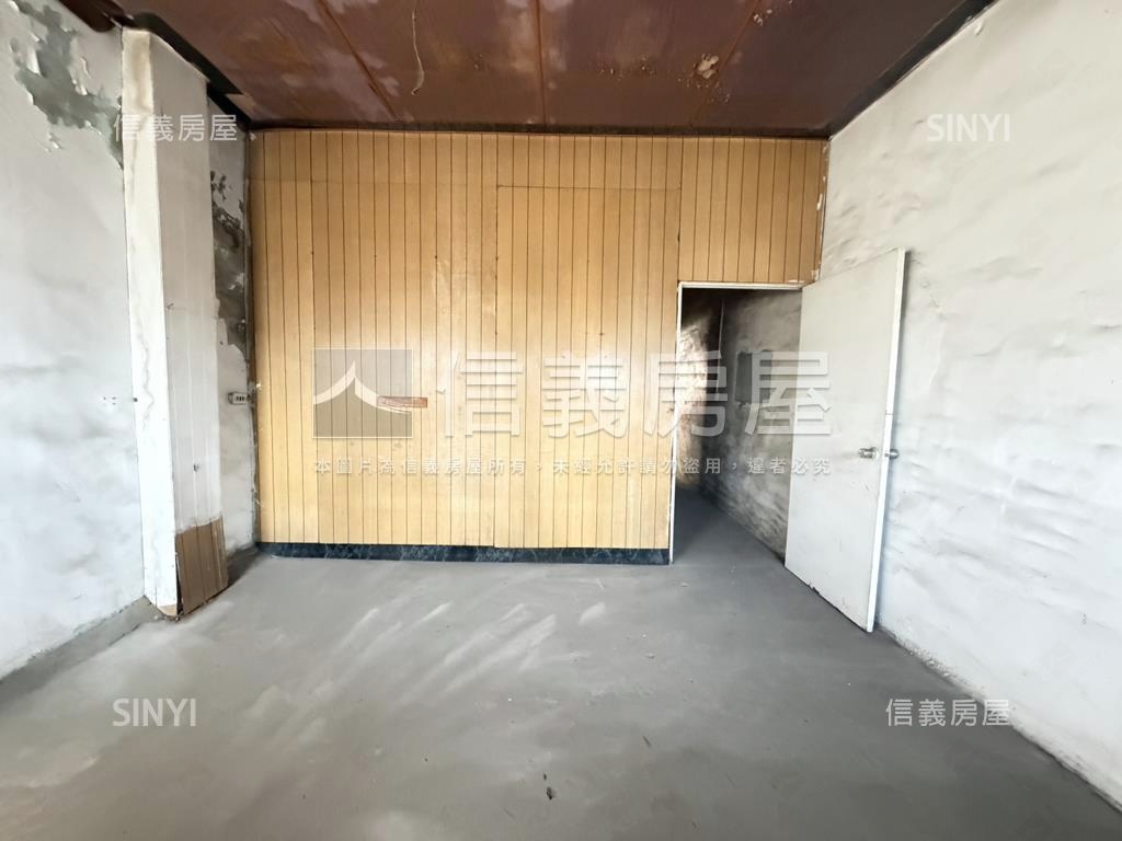 專◆大地坪邊間臨路透店房屋室內格局與周邊環境