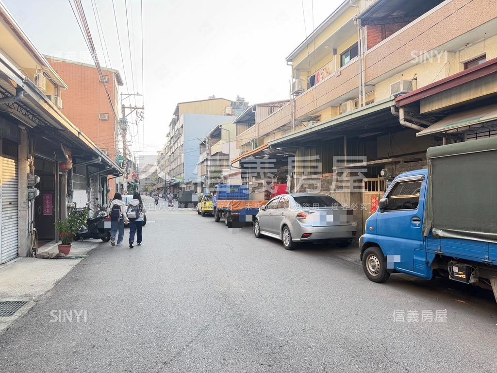 專◆大地坪邊間臨路透店房屋室內格局與周邊環境